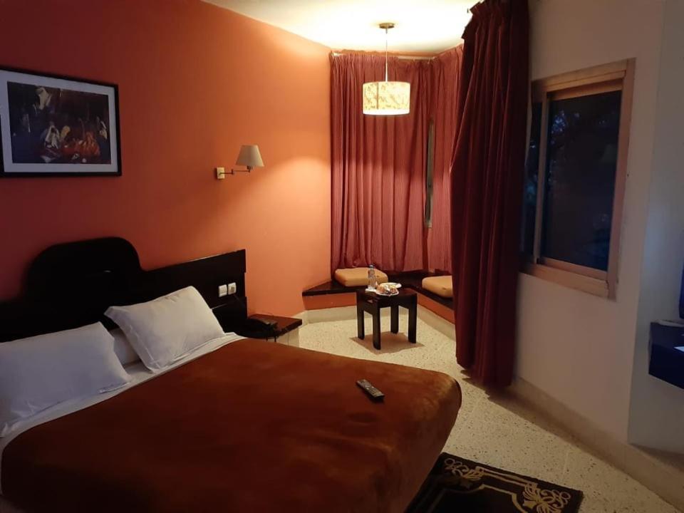 Hotel Continental Khenifra Εξωτερικό φωτογραφία